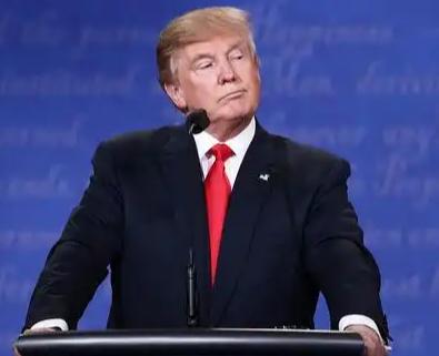 特朗普是导演，中日是演员，正当中日互斗，两国关系陷入历史最低点时，特朗普宣布向台