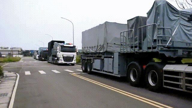 解放军“锁岛演习”开启，台北“故宫”停电，赖清德进台陆战队第66旅营地，台海军海