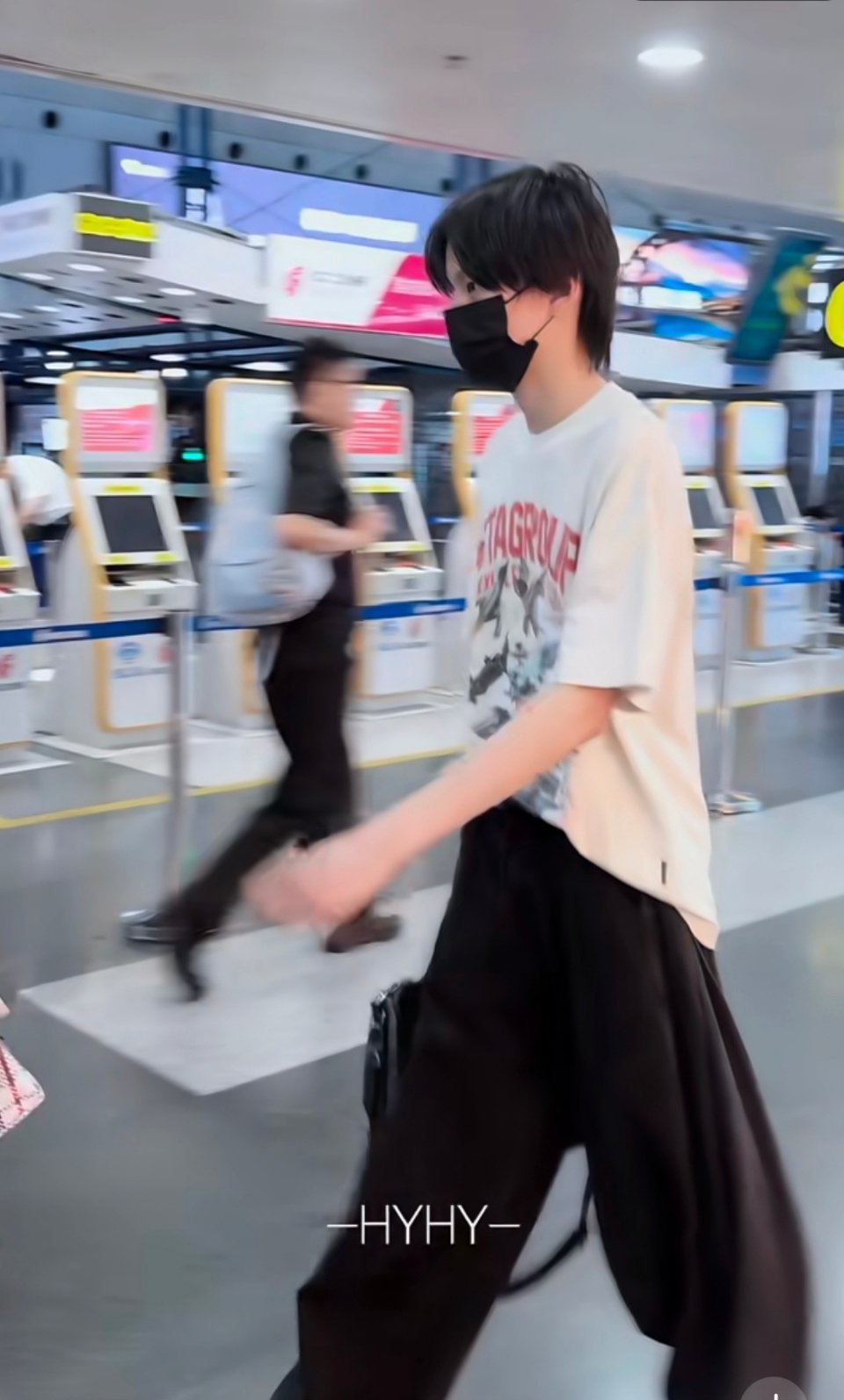 为什么我哥哥可以这么帅。我好得劲啊 