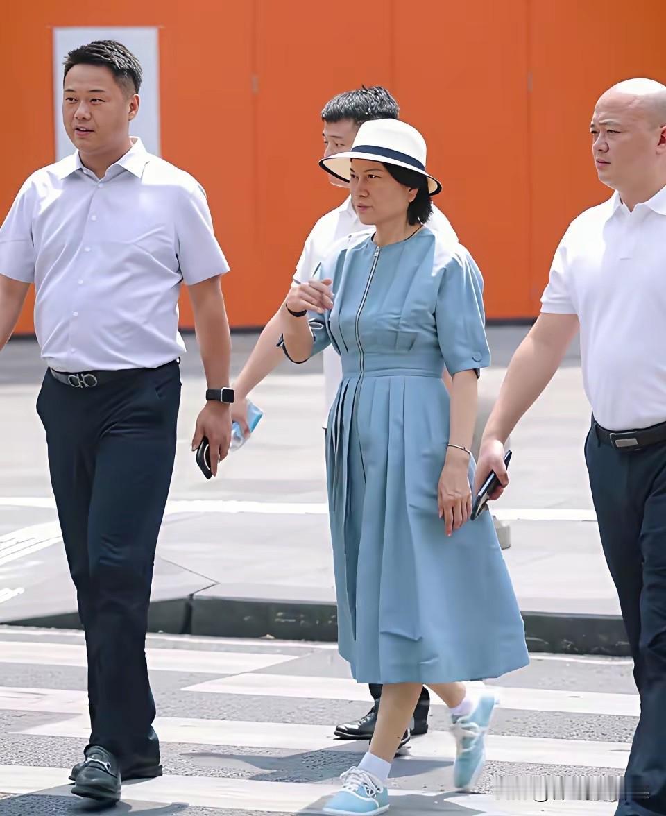 不得不说，像她这种级别，应该没有什么烦恼了吧？