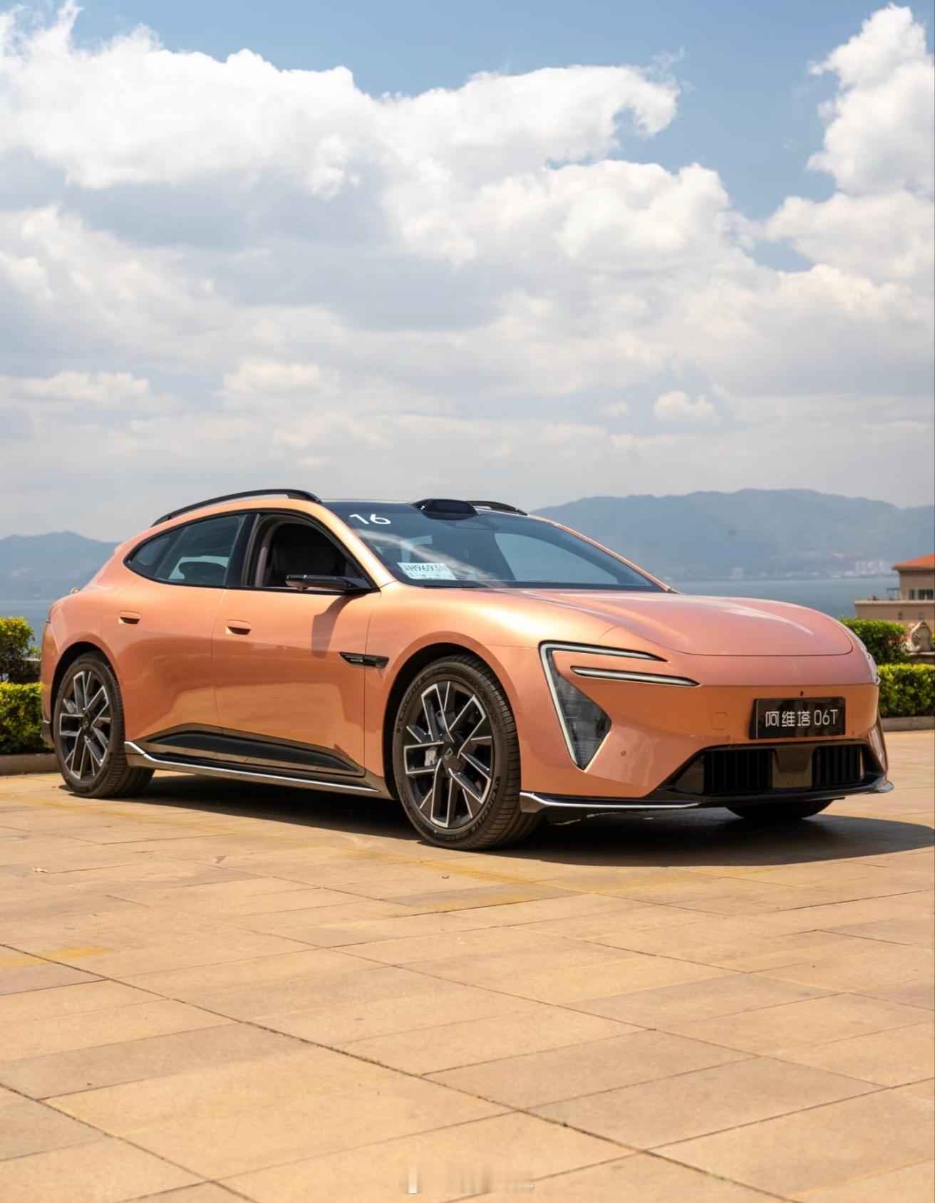 阿维塔与深蓝汽车将整合根据官方消息，长安汽车将对阿维塔和深蓝两个品牌进行战略性整