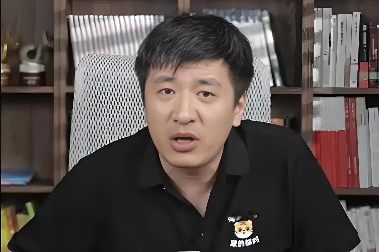 张雪峰回应被通报，但实际表现堪忧！12月3日，张雪峰被通报，9月份全网账号被禁言