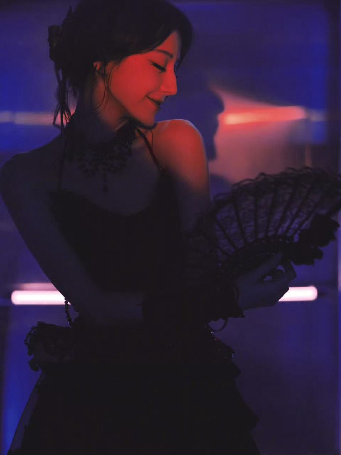 #张馨予说想要一个迪丽热巴# ​果然美女和美女之间都是玩在一起的 ​ ​​​