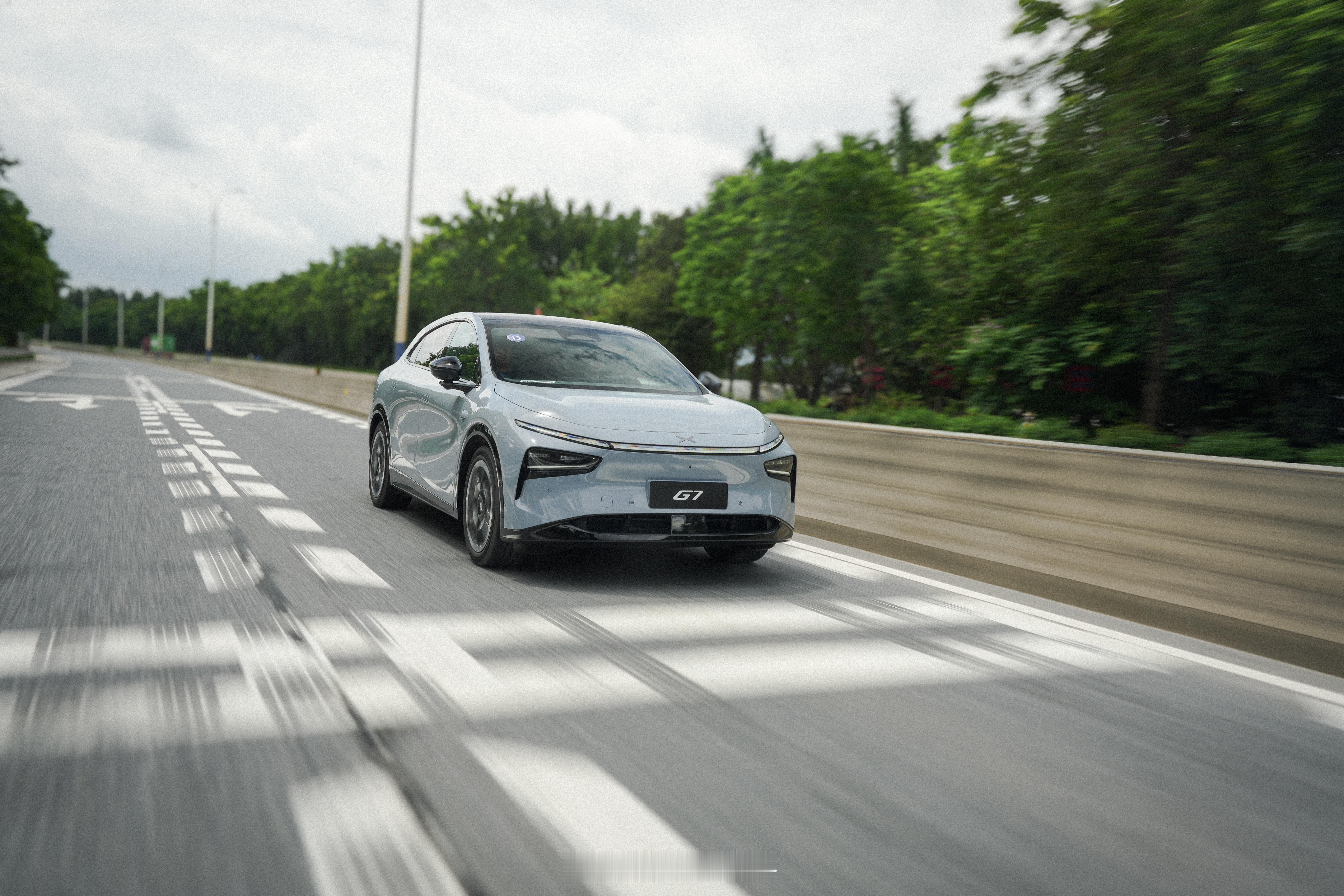 抢不到YU7，也不喜欢特斯拉Model Y，剩下买小鹏G7准没错19.58万实在