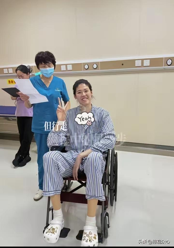 命运多舛——李盈莹确定无缘亚锦赛和亚运会
       今天，中国🇨🇳女排主