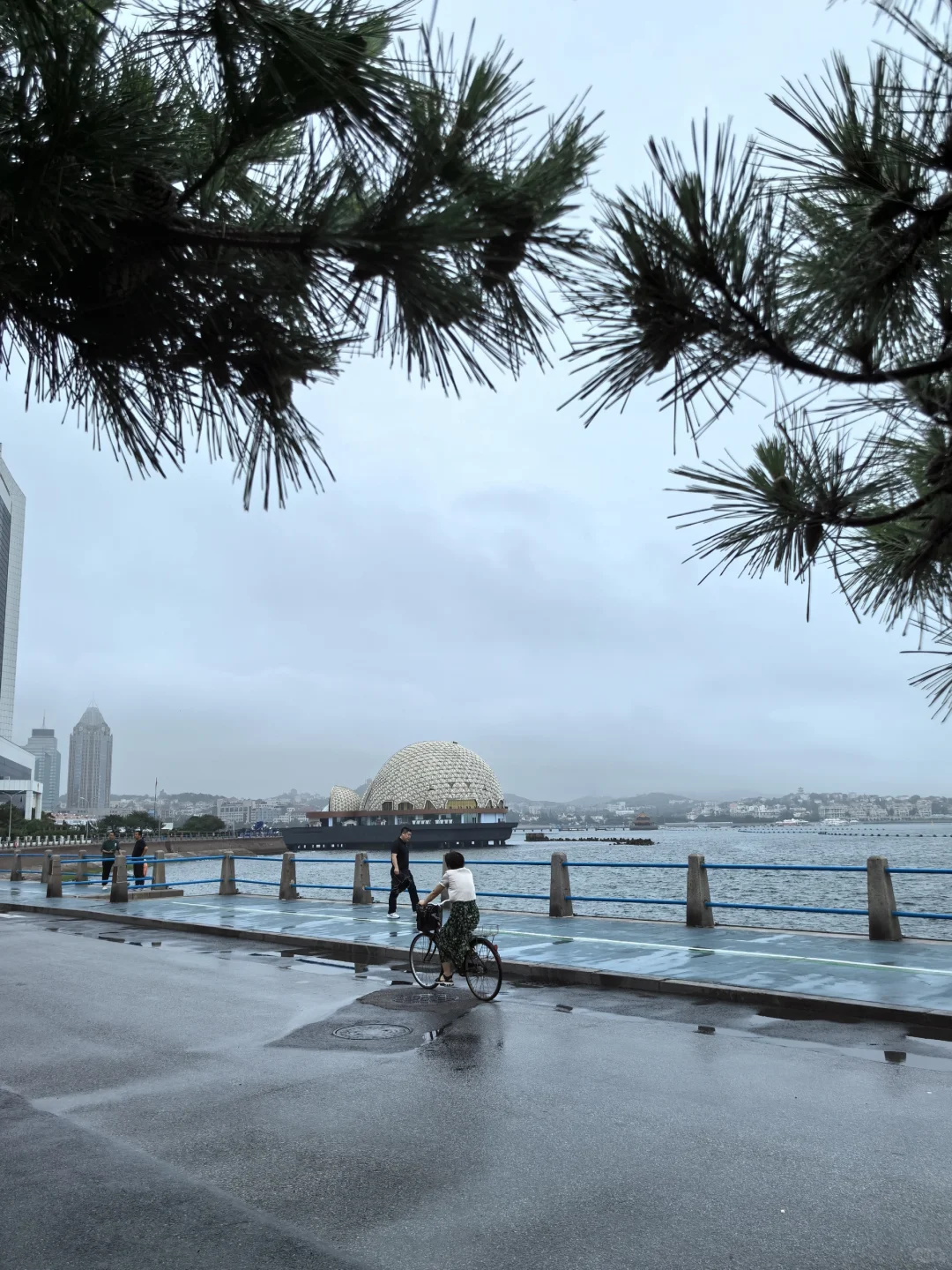 7.16青岛街头实况 一场大雨刚下完