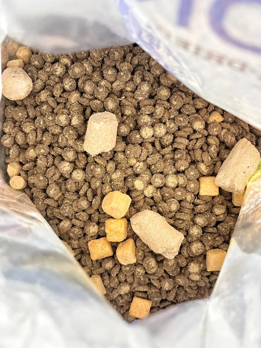 被这去泪痕狗粮给吓到😱