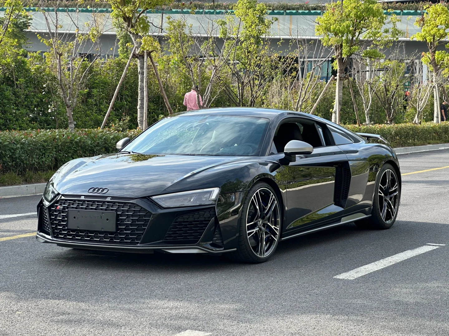 5折出R8 2022款 V10 performance黑武士