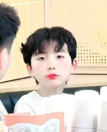 听皮严子说大屁是直男，想问问哪个皮严子看过他发育没