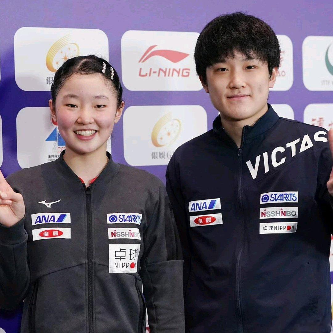 张本智和说混双只和妹妹配这哥控实锤了，妥妥的宠妹狂魔。 ​​​