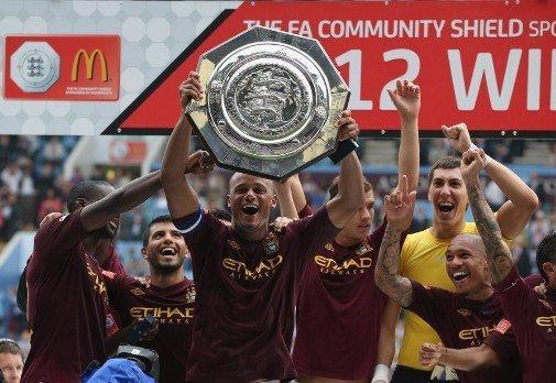 【社区盾-金童破门铁卫染红 切尔西2-3遭曼城逆转】北京时间8月13日晚20点3