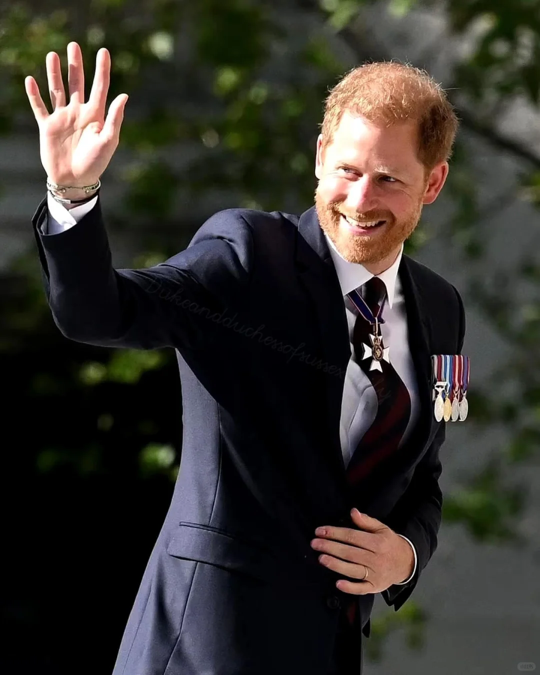 戴妃家人出来力挺哈里