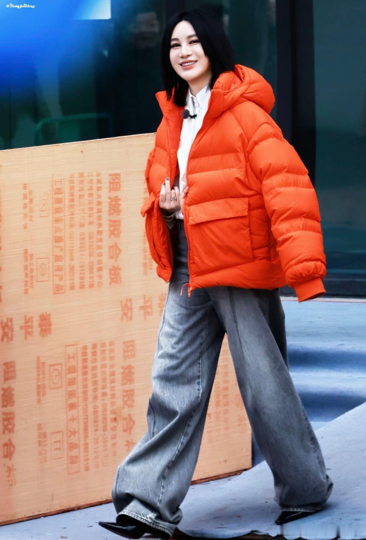 尚雯婕点评选手洗歌这段好体面  不愧是学霸型音乐人，尚雯婕点评逻辑清晰态度温和，