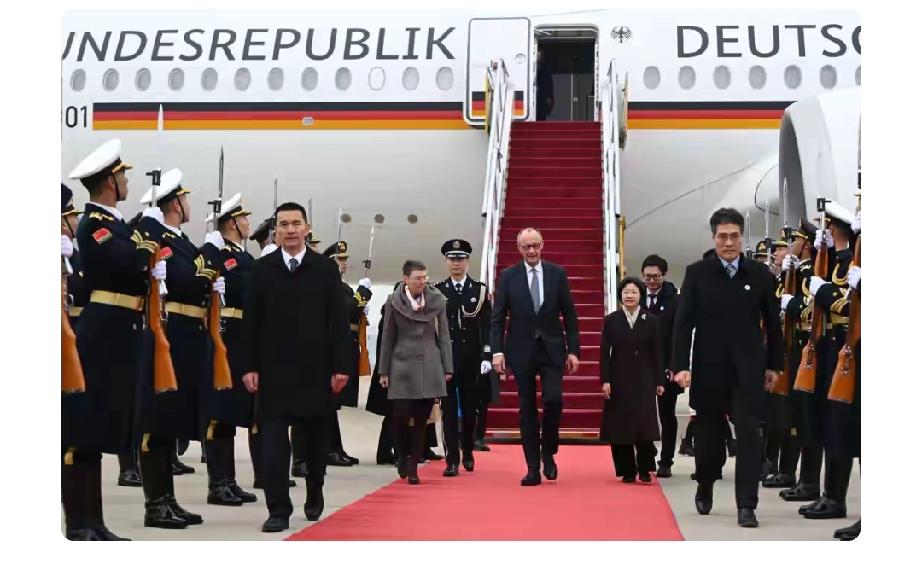 2026年2月25日至26日德国总理默茨首次访华，率领约30家德国头部企业高管组