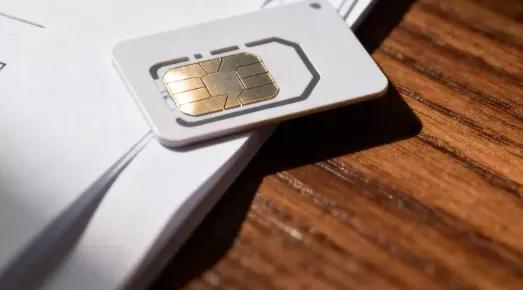 办张电话卡，竟要无犯罪证明，工作证明，银行流水三选一，还得预存500到1000元