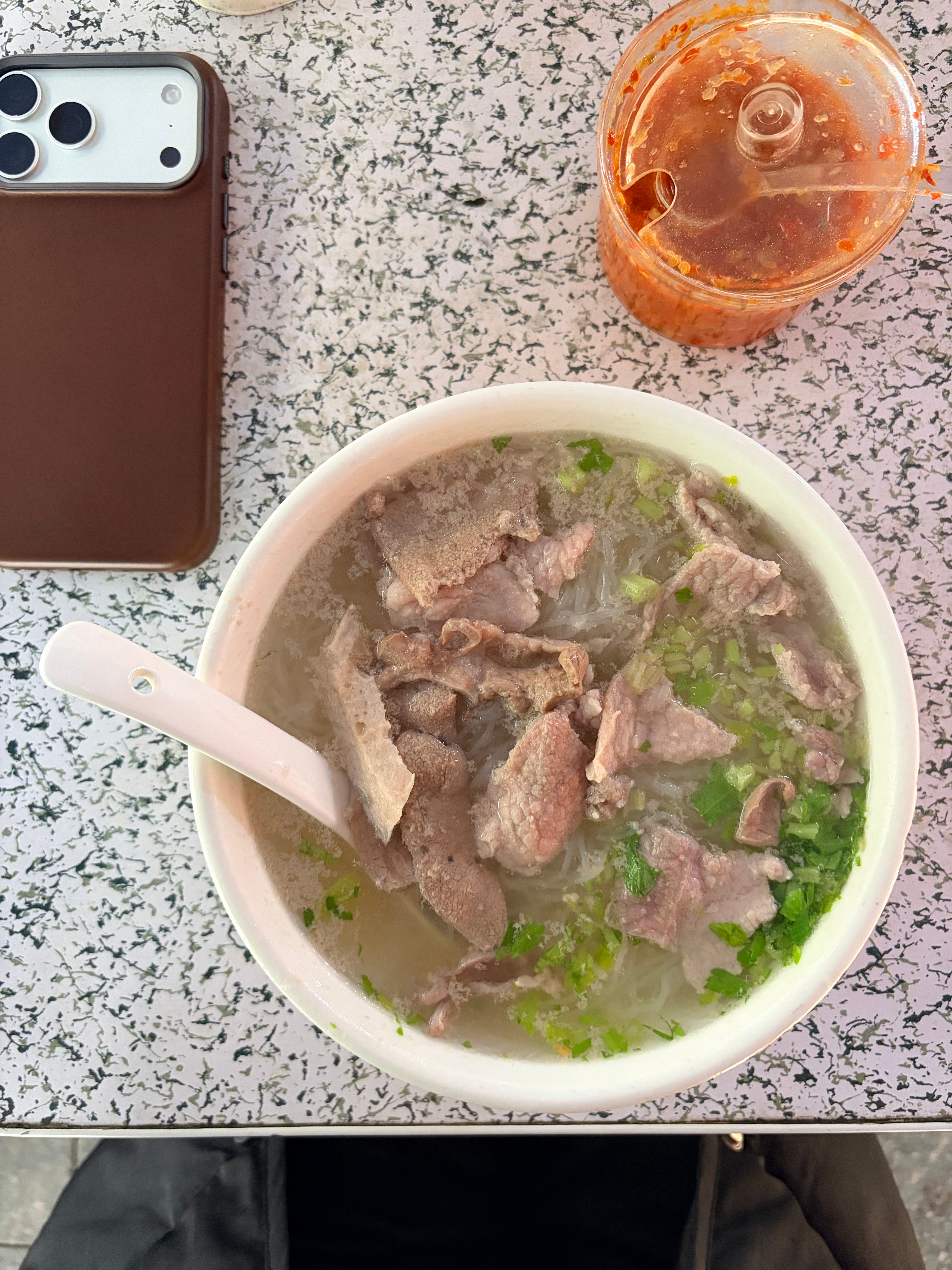 一碗热汤下肚，舒服了～ 