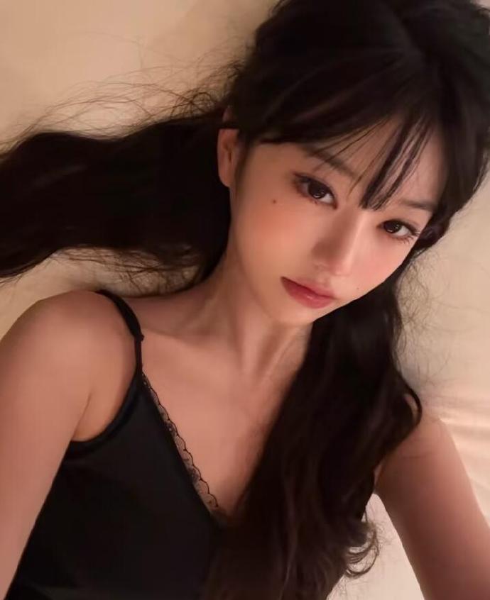 张元英 