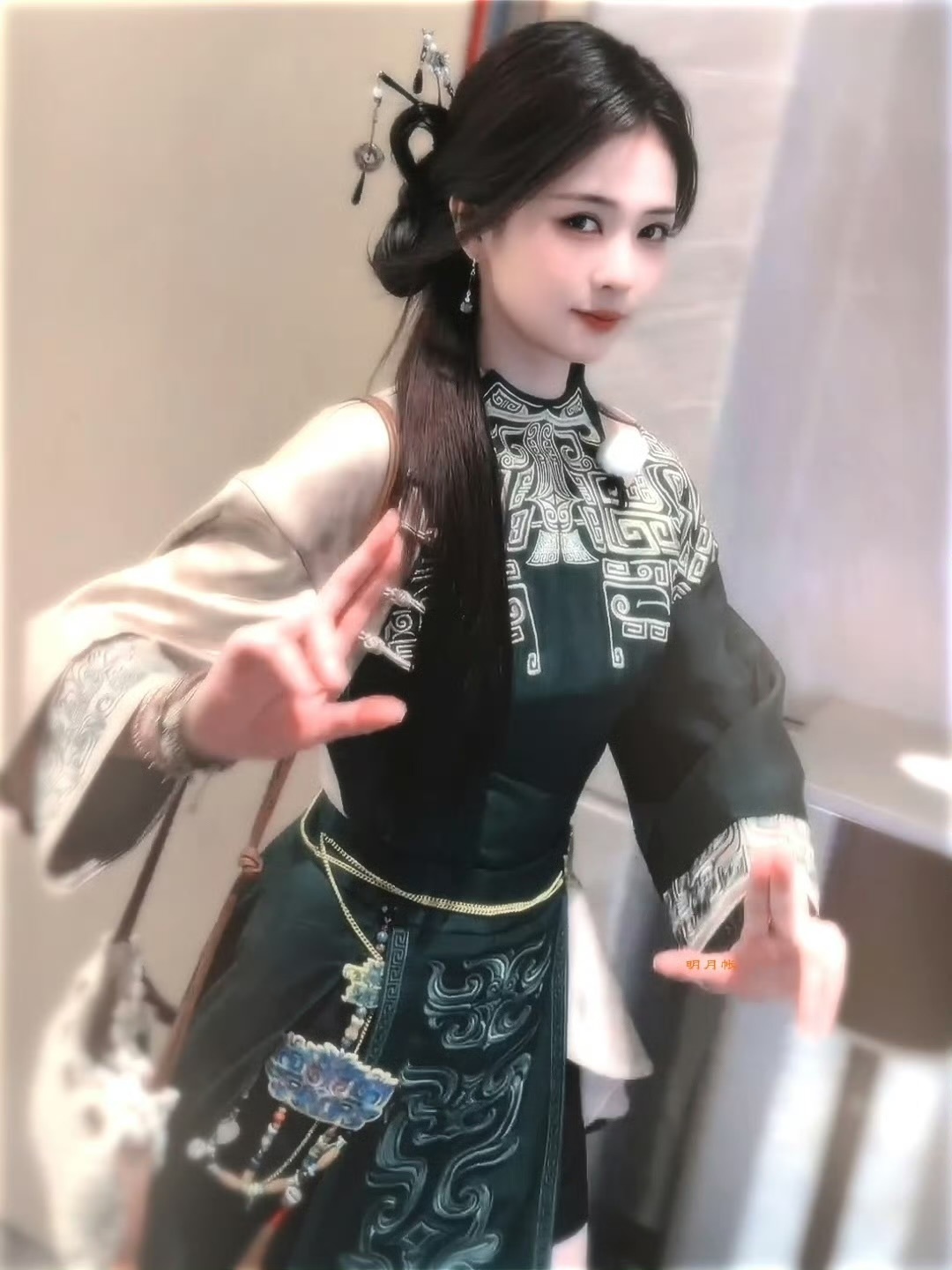 完全美妍来着，这张脸什么造型都轻松拿捏白鹿 /白鹿发型师方可审美