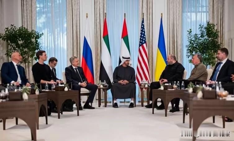 特朗普给泽连斯基画饼，只要割让顿巴斯，欧盟出8000亿重建乌克兰