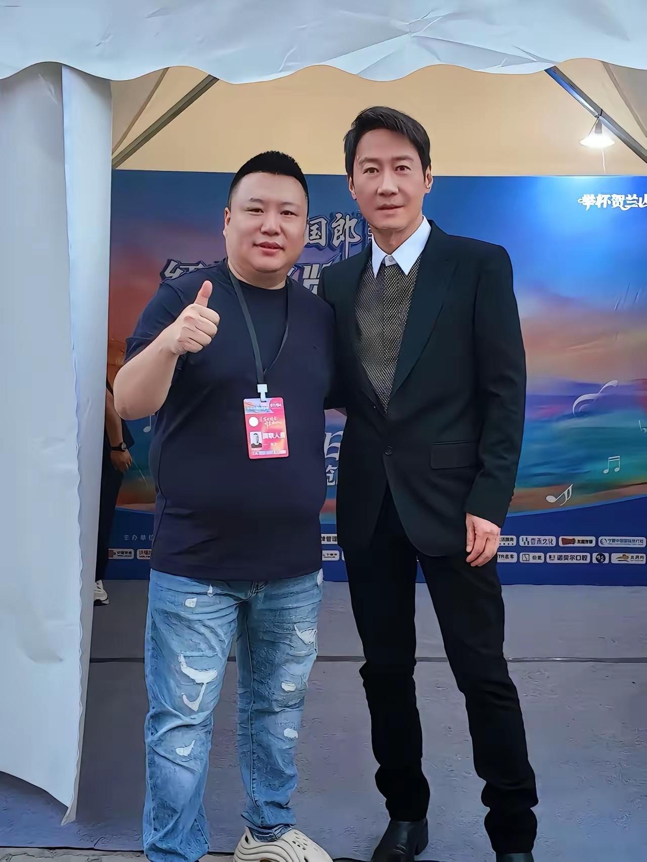 曾经的男神，如今也老了
