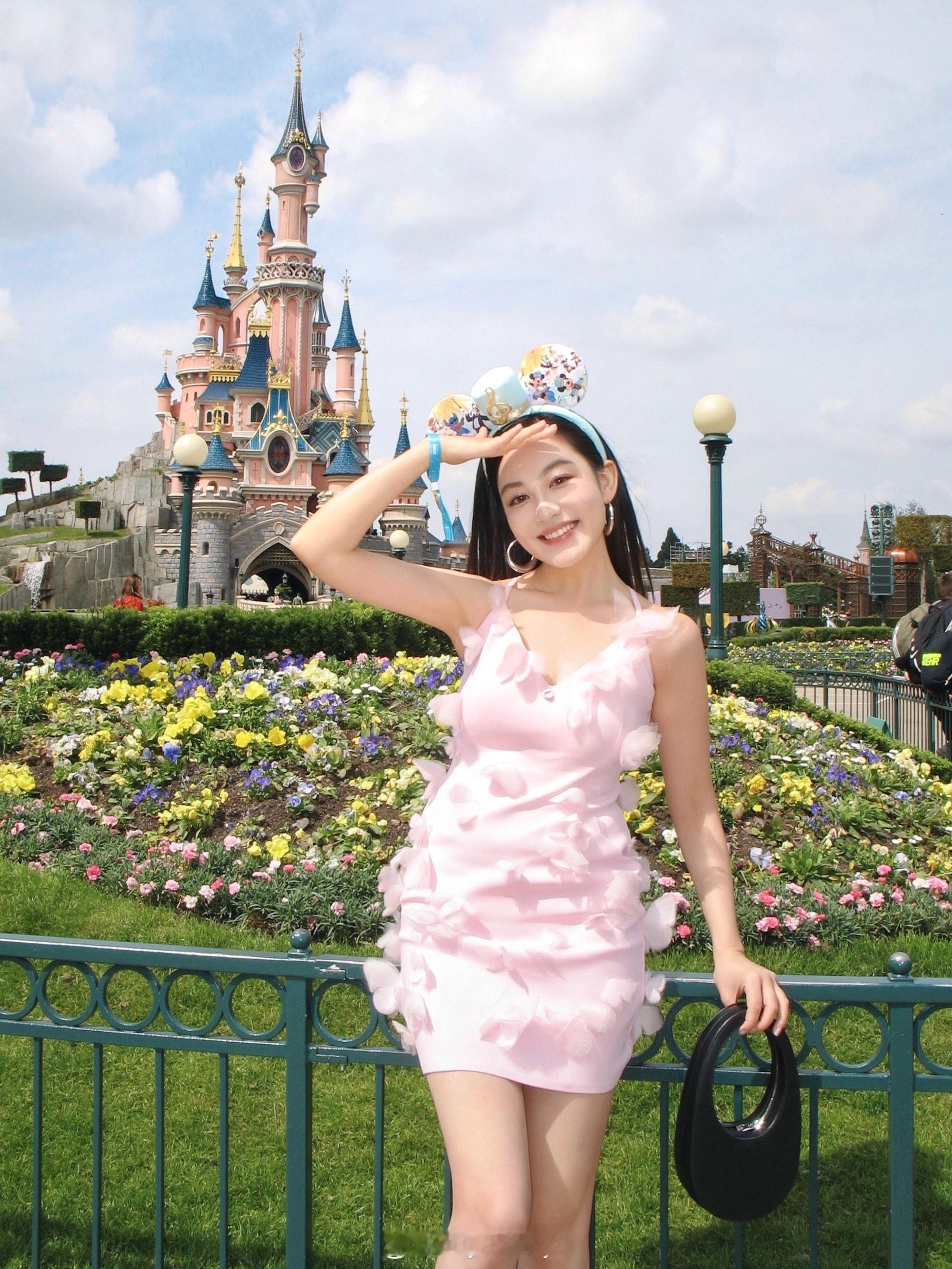 三天两夜巴黎迪士尼，终于把巴迪玩明白了！🧸💖👗👗👗ootd 有用心！特