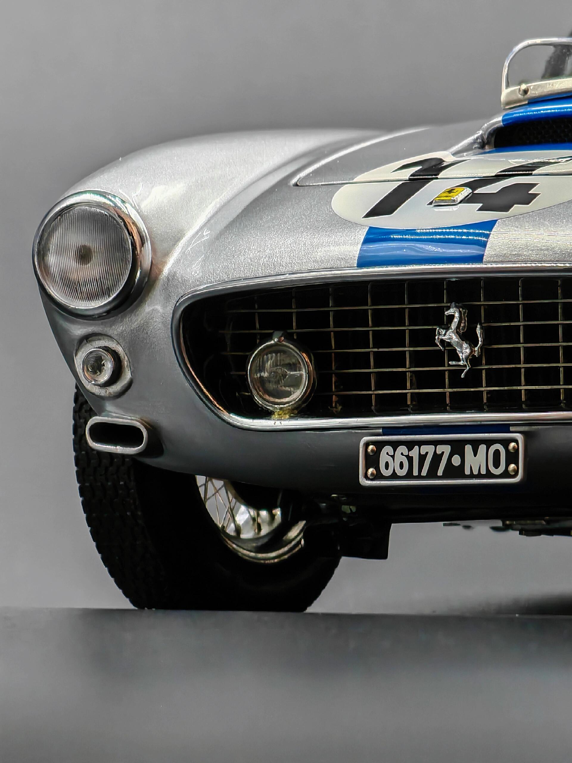 【传奇战神法拉利250 GT Berlinetta 】今天带你们认识一辆真正的“