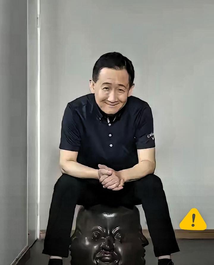儿子拿到北大录取通知书那天，梁天和孙凤英正吃着炸酱面。孩子放下碗筷，劝父母不必再