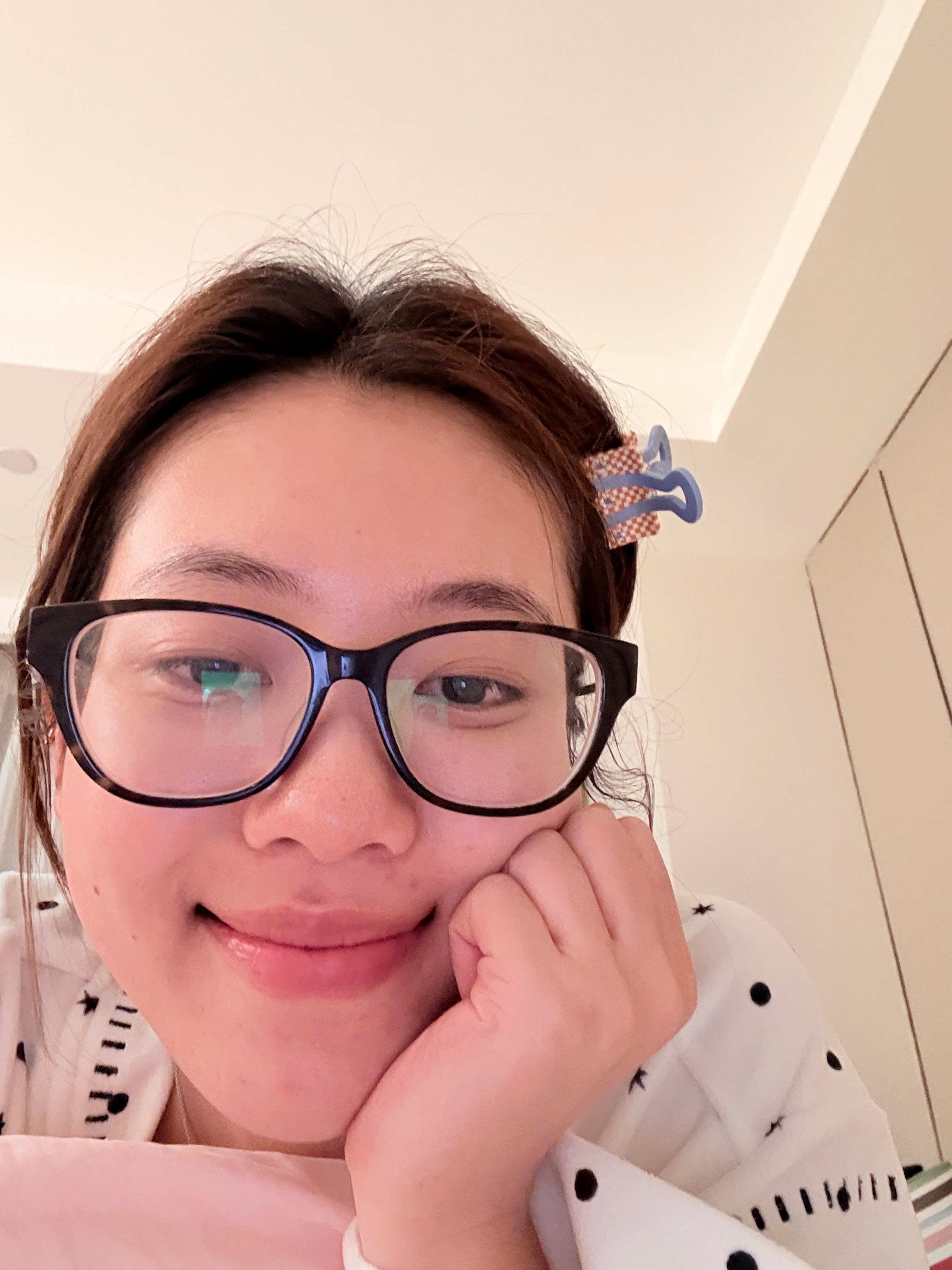 当我连续早起两天就会奖励自己一顿晚睡谢谢老己 