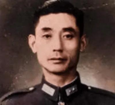 1981年的时候，杜聿明病得很重，郭汝瑰就去看望他，问：“你明明知道我是共产党的