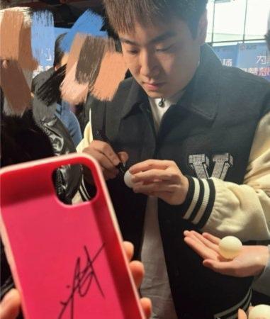 【梁靖崑开始教授生涯，在电影学院开讲了】大胖梁靖崑，香港总决赛第一轮，0-4被林