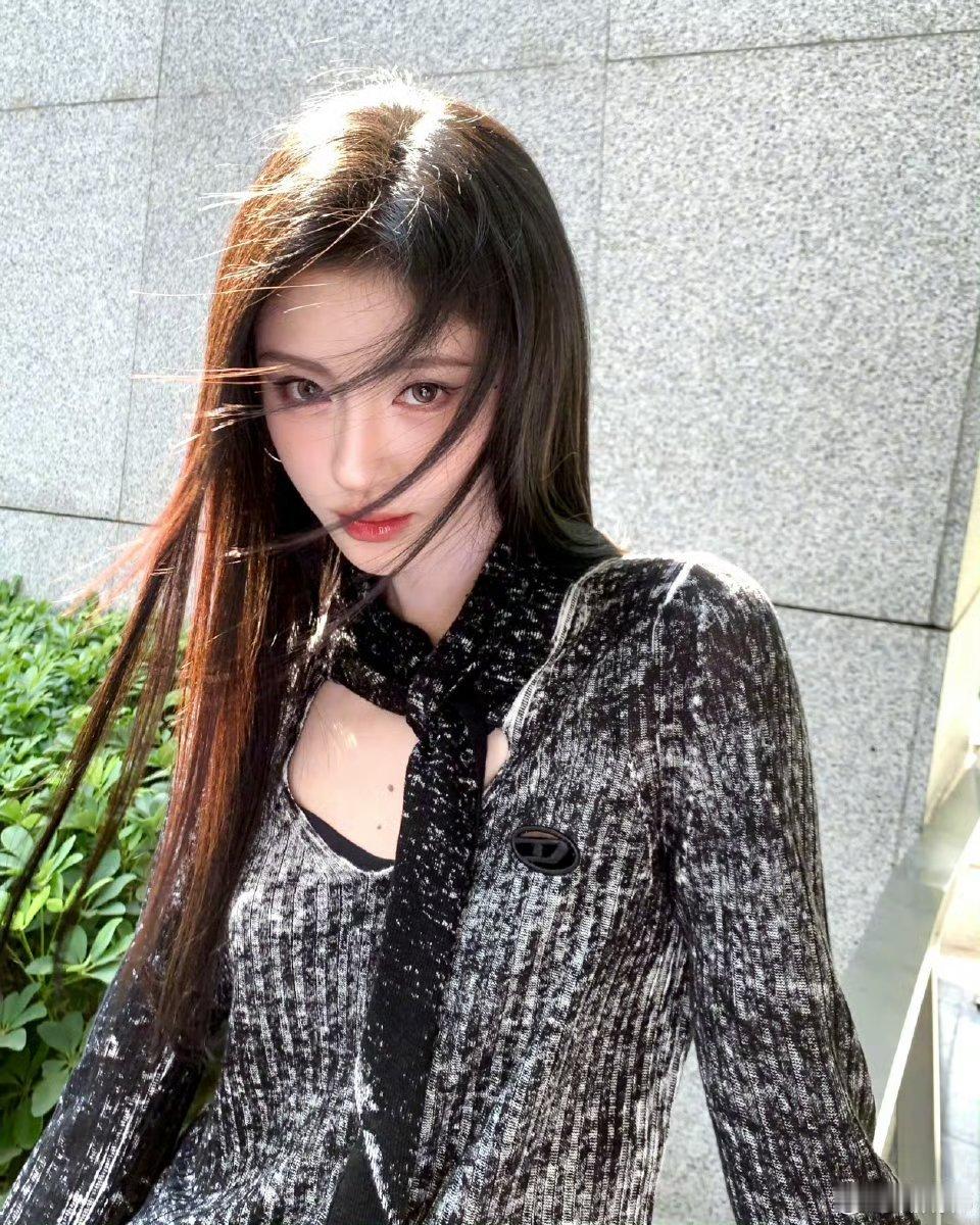 鞠婧祎 jjy鞠婧祎苏绿夏 jjy帕莎全球品牌代言人鞠婧祎 ”𝓢𝓮𝓬𝓻?