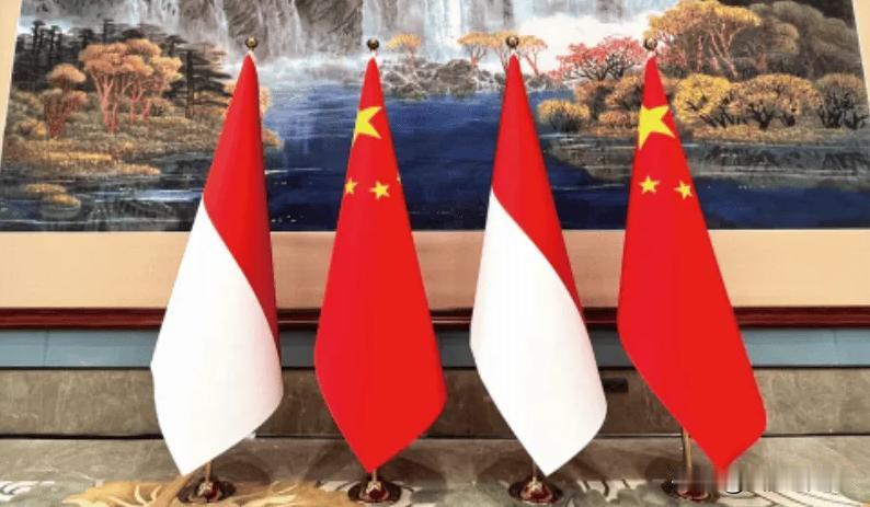 根据国内媒体7月18日报道，商务部部长王文涛7月17日在上海会见来华出席世界人工