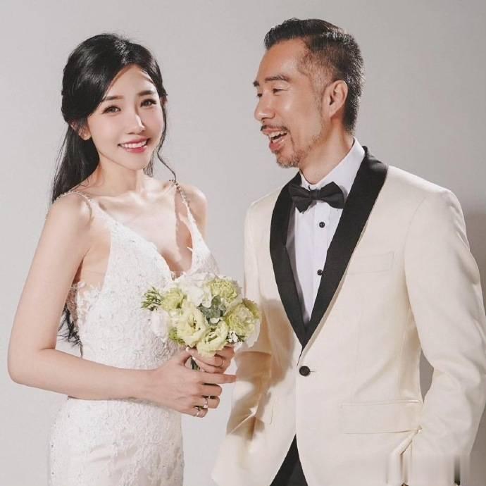 中国台湾演员、主持人张兆志官宣与许允乐离婚，结束10年夫妻关系。
12月26日，