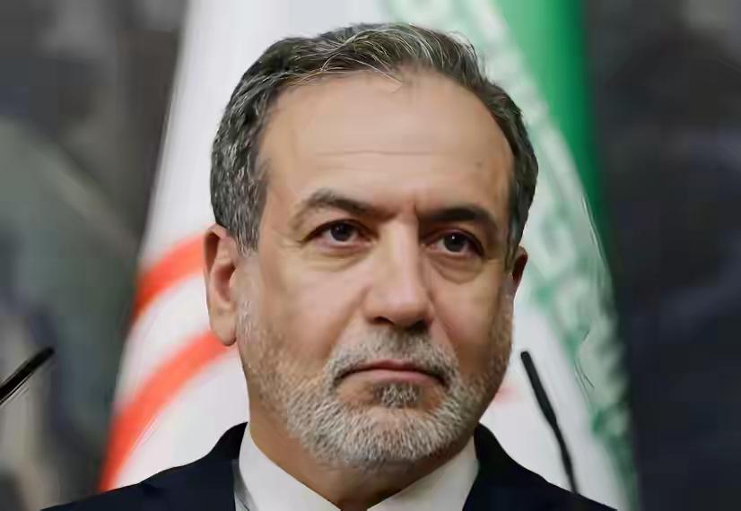 谁能想到，美国盼来的最强外援，居然是乌克兰！
 
美国原本指望英、法等传统盟友站