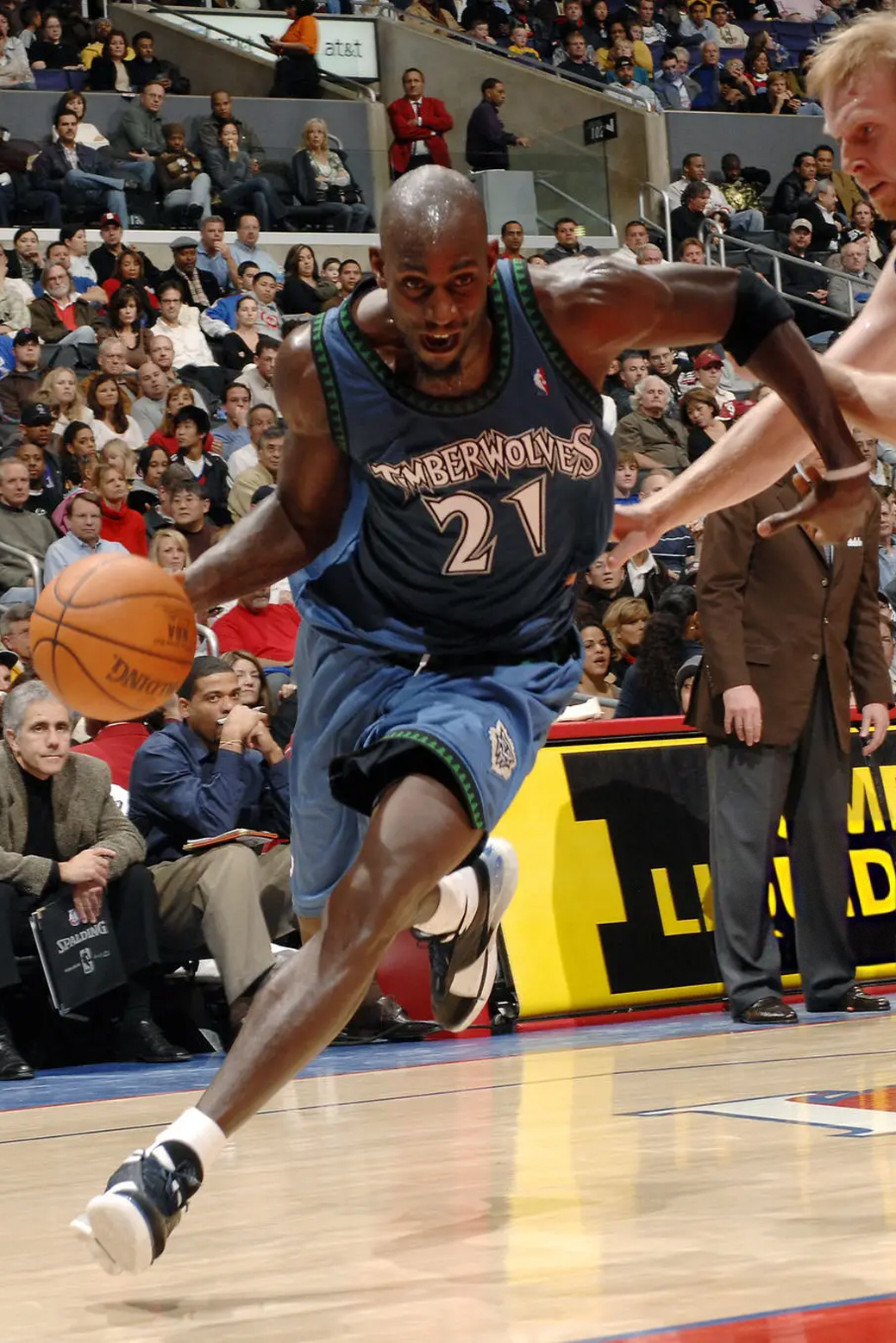 凯文·加内特 · adidas KG Bounce2007明尼苏达森林狼凯文加内