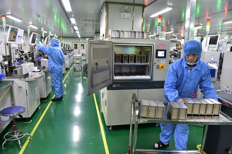 iPhone Duo良率仅60%！富士康产线未稳定，苹果或需放宽质量要求
iPh