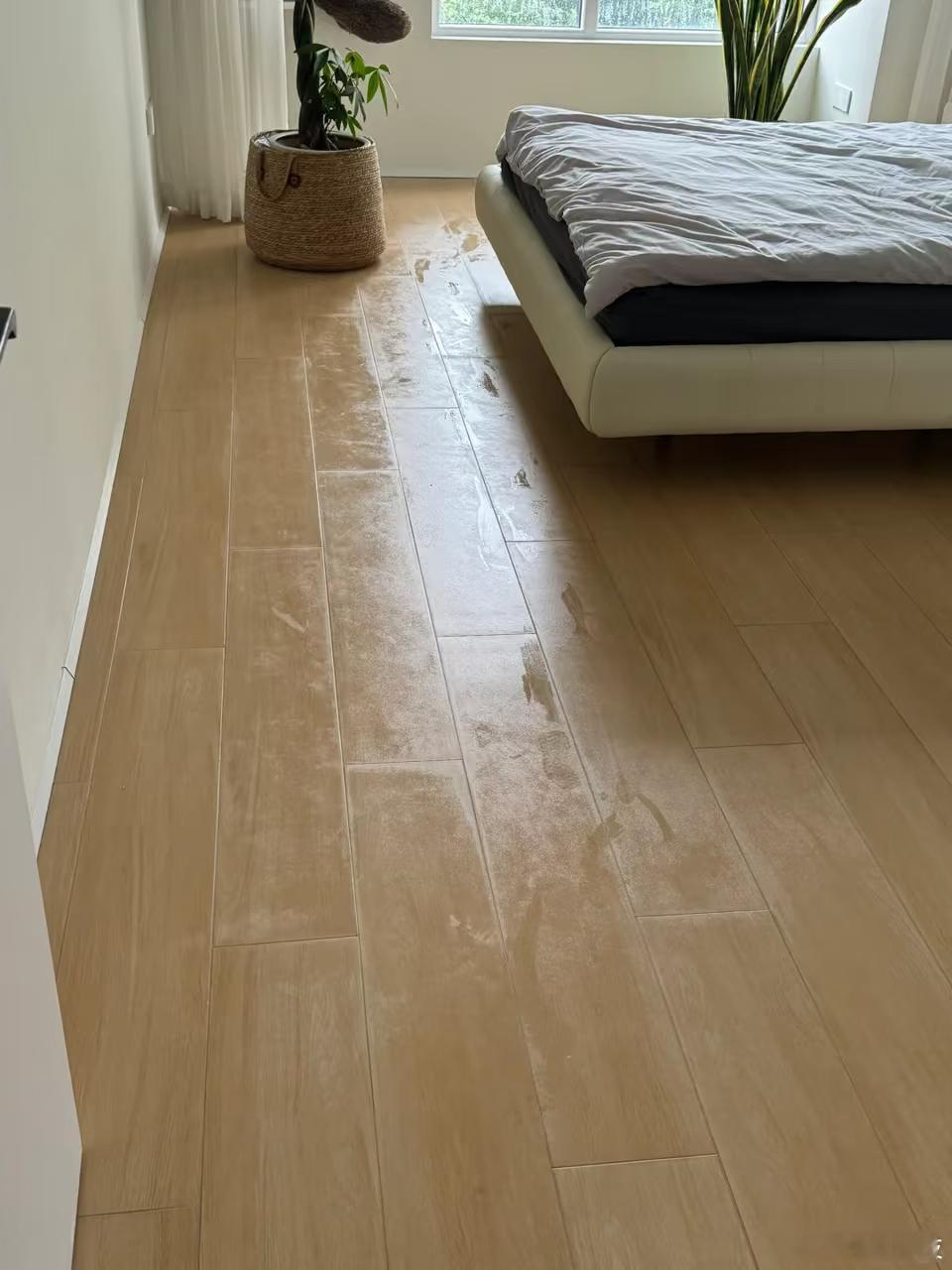 作为一个常年在深圳生活，被高湿度包围的打工人，看到空调除湿模式能代替除湿机吗这个