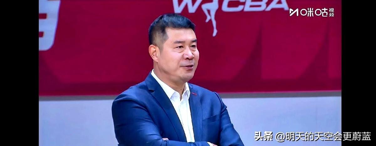 今晚这场球，我心里特不是滋味儿。
胜负手好像全在候指导怎么用子宇，而那两场比赛的