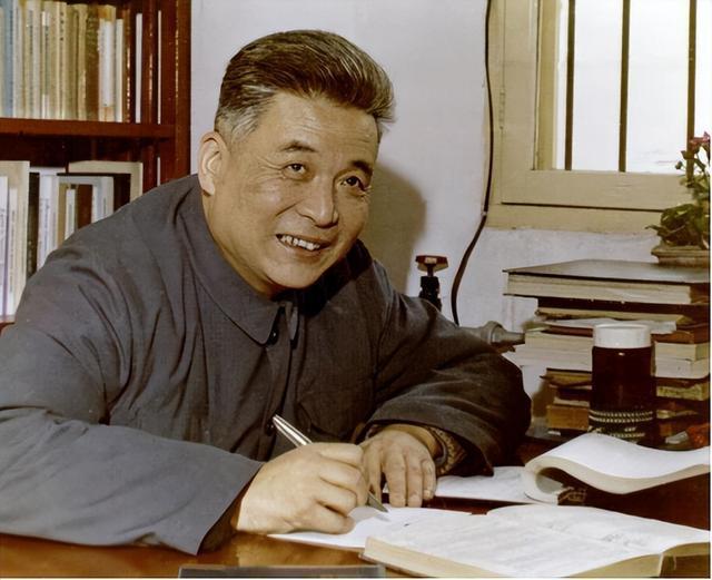 “两弹”元勋邓稼先。今年6月25日是“两弹一星”功勋科学家、中国科学院院士、中国