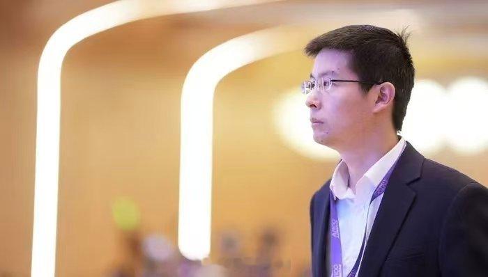【王兴兴预测家庭机器人还需两三年机器人进家庭比想象中更难】IT时代网8月20日消