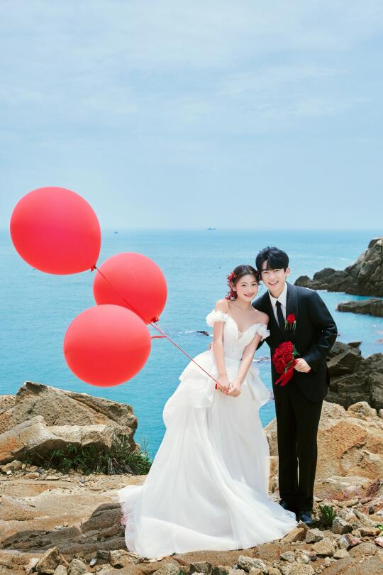 救命❗️被海风吻过的海景婚纱照超心动哇💞