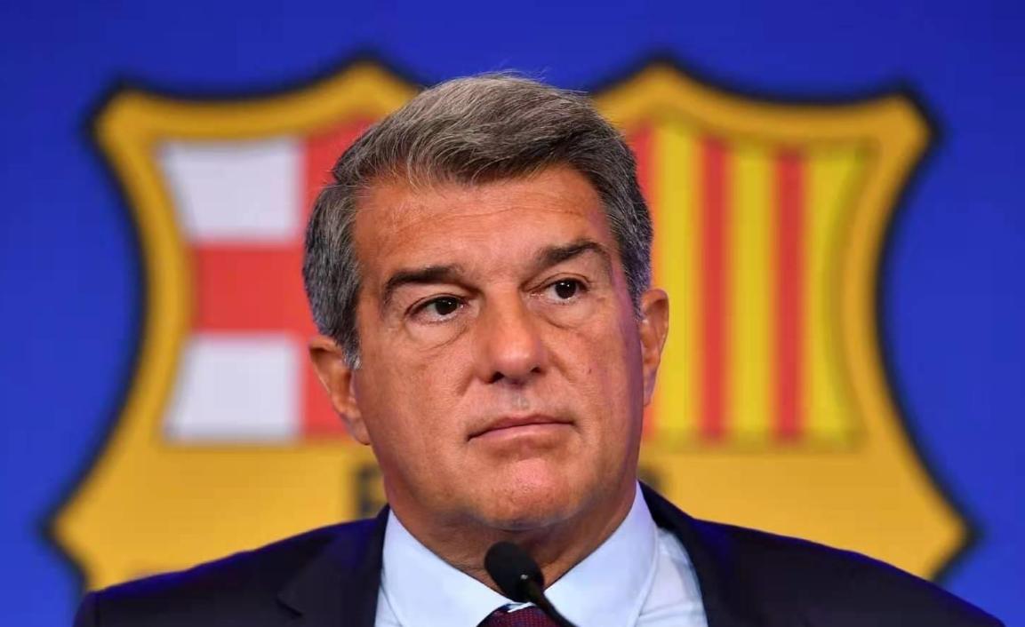 又是他？梅西世界杯后本打算回巴萨，却被拉波尔塔否决
最近巴萨主席大选正在如火如荼