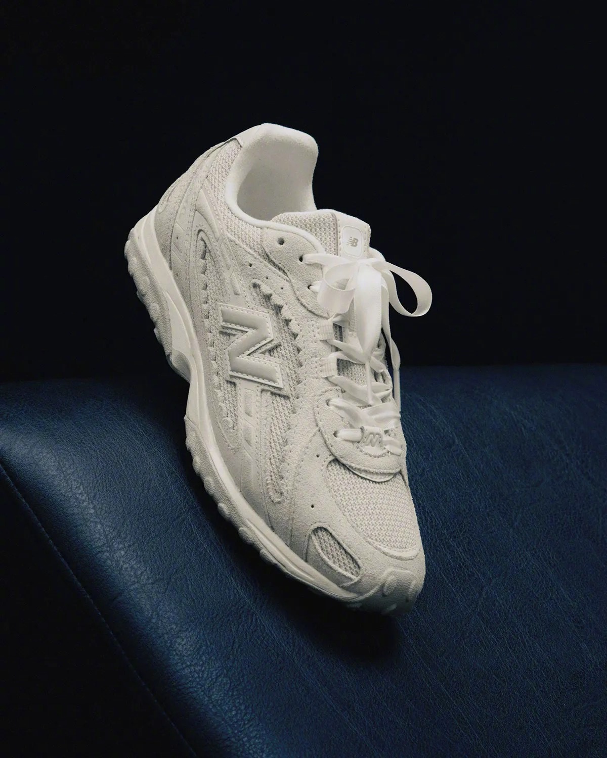 New Balance 204L格莱美歌手 Rosalía 展示NB 204L「