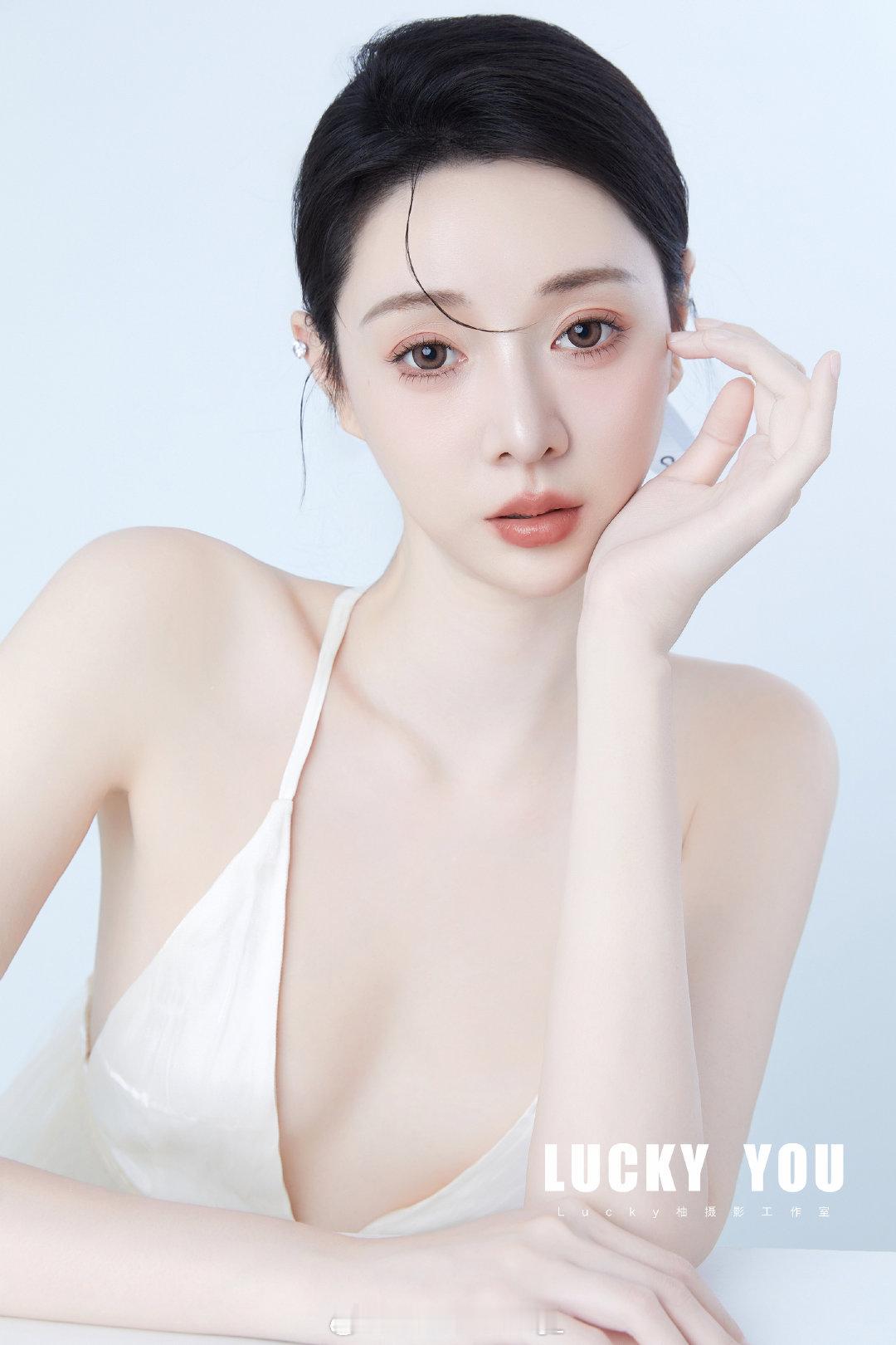 牛奶肌公式照工作室📍#广州约拍[超话]# #深圳约拍[超话]# 📍#肇庆约拍