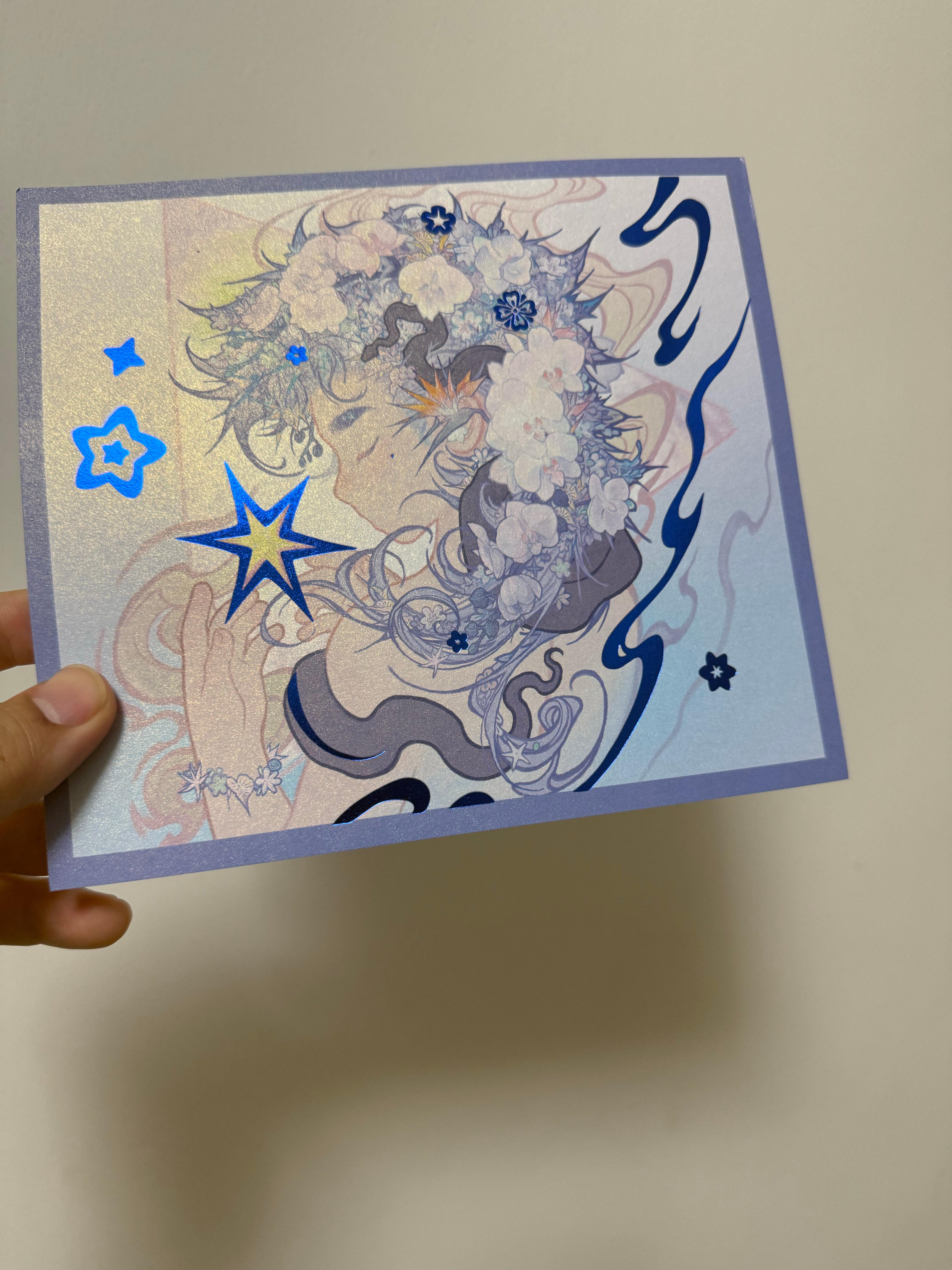 老师的画，带着少年的纯真和青涩（情色？），又带着一种跳出来回看这种青涩的理解和温
