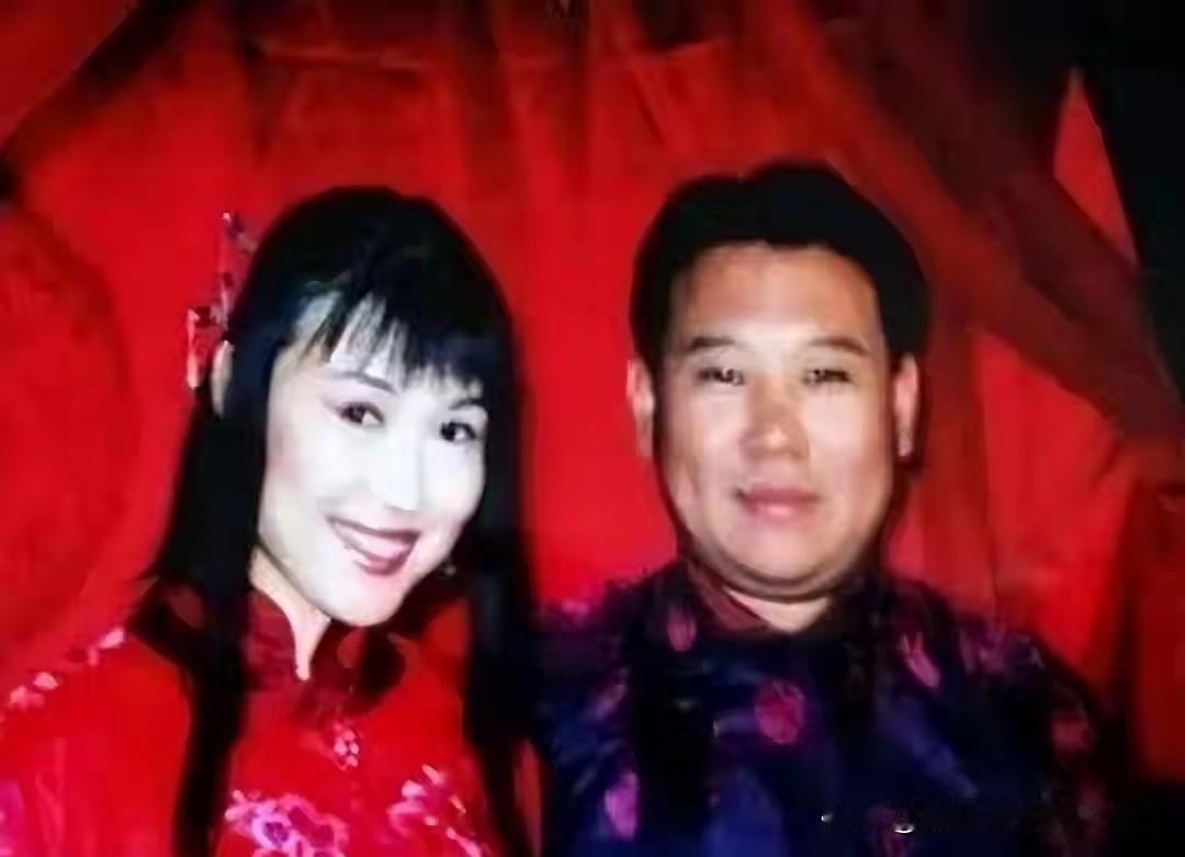郭德纲大儿子郭麒麟生母抛下他去日本，如今成亿万老板，两个母亲教会他什么？
 
郭