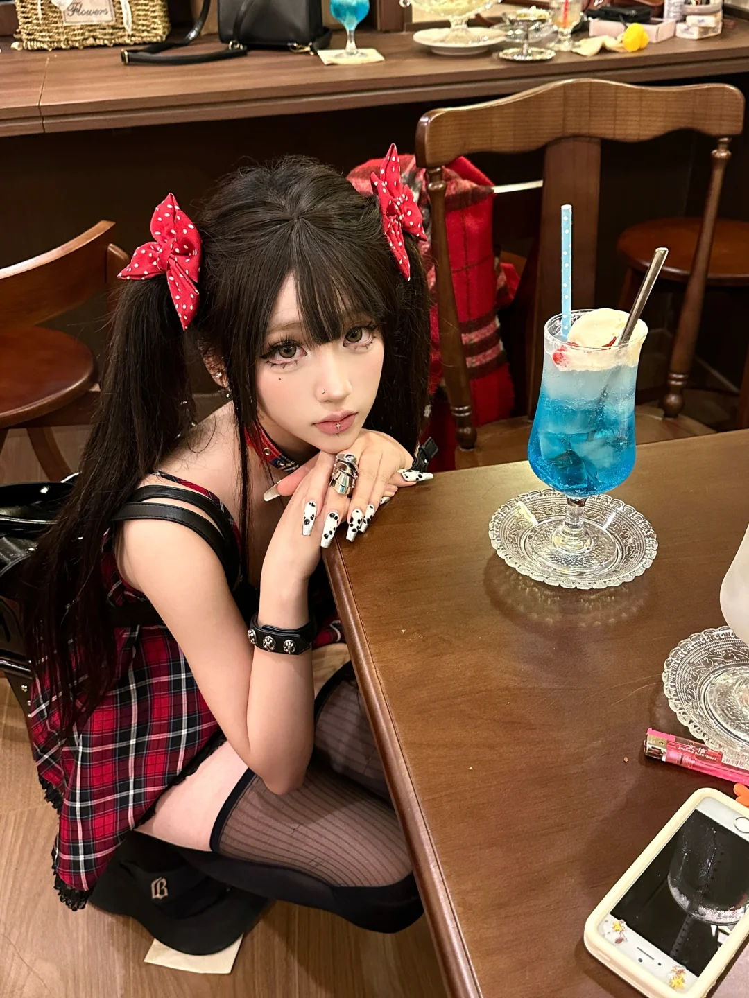 盯