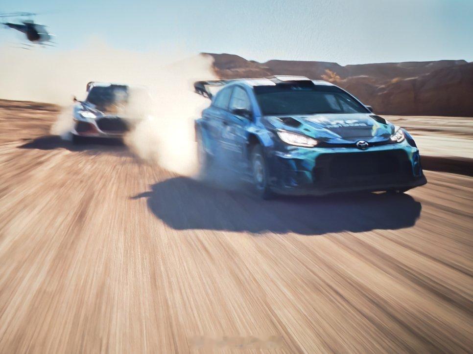 抓紧假期最后一天赶紧看飞驰人生3，从车迷角度肯定是好片，各种赛车细节，有周冠宇有