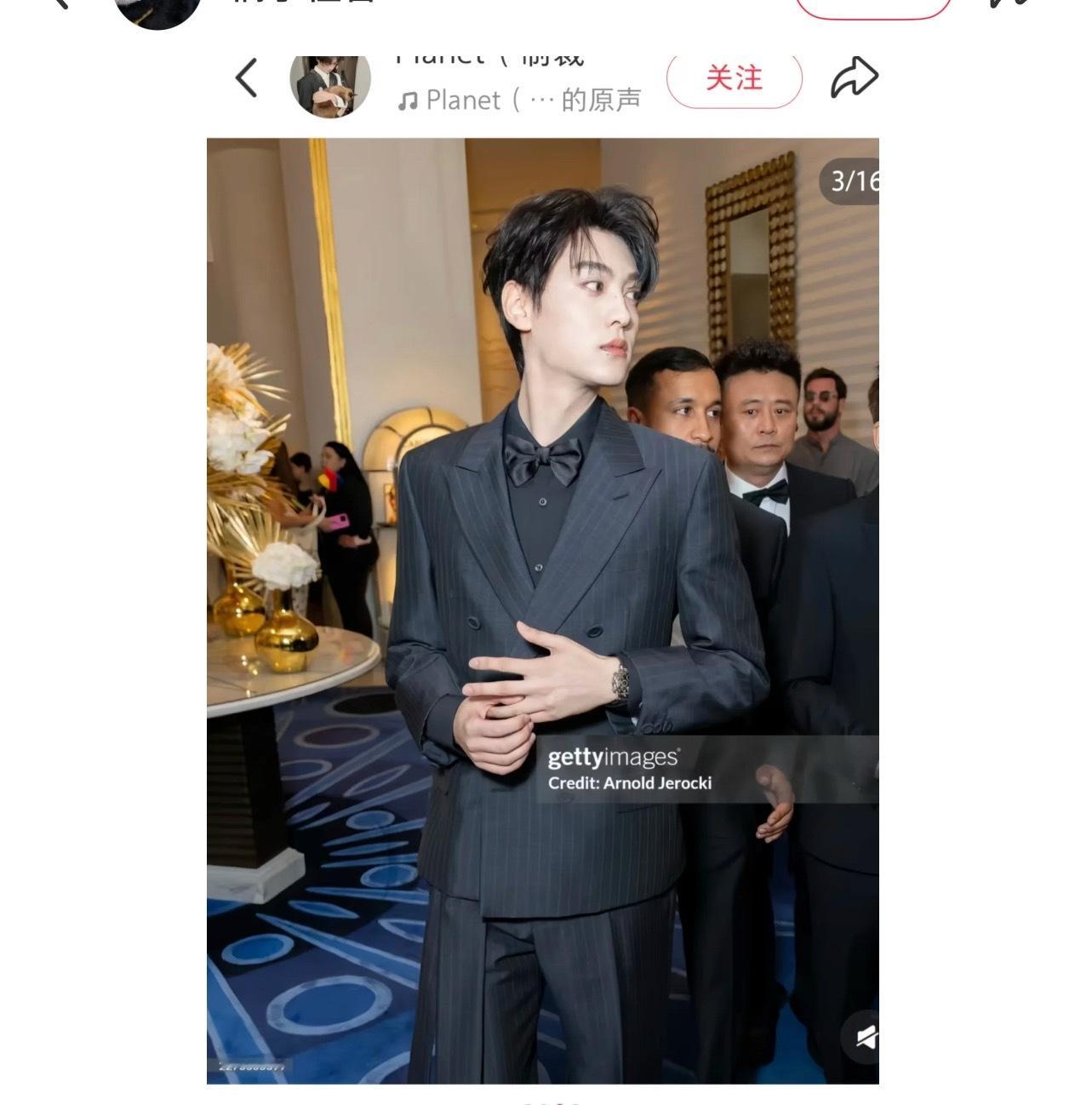 😂这两天刷到好多这样的帖子 完全是露面出场即吸粉的程度