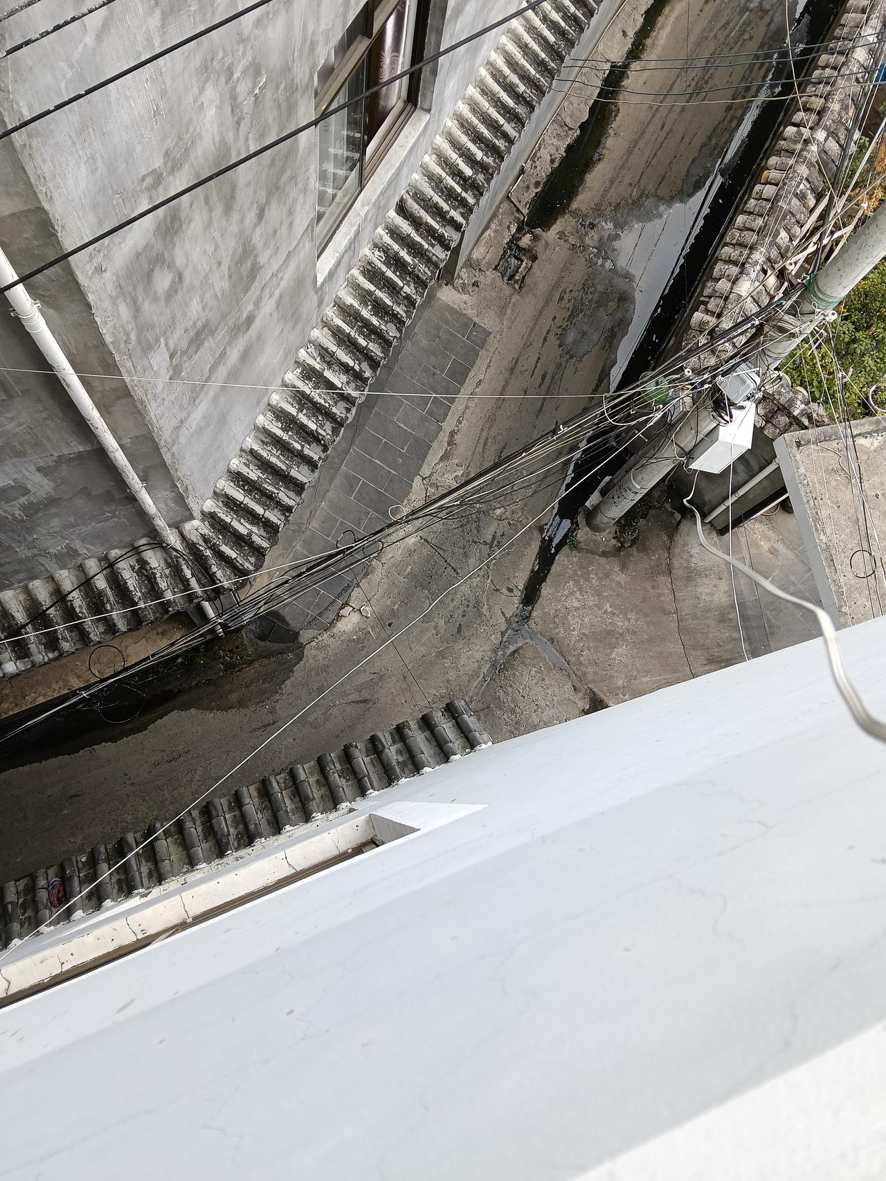 老公的好兄弟已经失踪7年了，据说是去了缅甸，还差老公1万多块钱，名字叫龙斌，今年